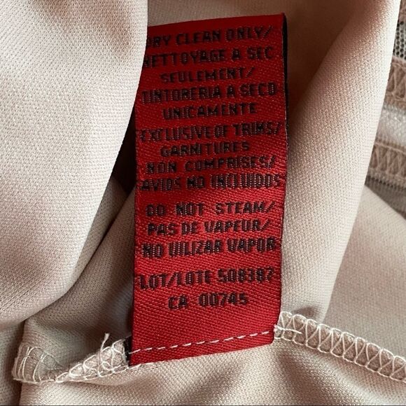 JS Collections  sheath dress with mesh overlay - Picture 7 of 11